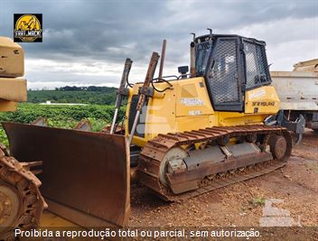 Trator de Esteira New Holland D150 B