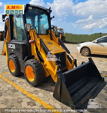 Mini-Retroescavadeira JCB 1CX