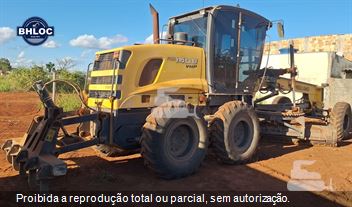 Motoniveladora New Holland RG140B
