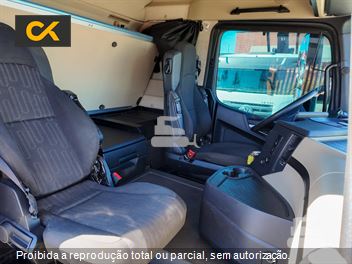 Caminhão Mercedes-Benz Actros 2651 S 6x4 2p (Diesel)(E5)
