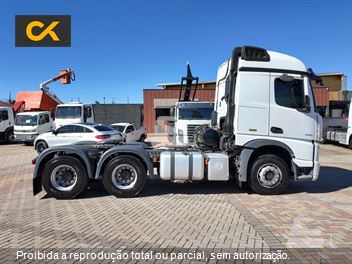Caminhão Mercedes-Benz Actros 2651 S 6x4 2p (Diesel)(E5)