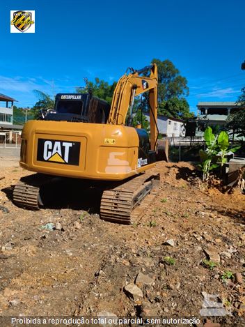 Escavadeira Caterpillar 312D2L