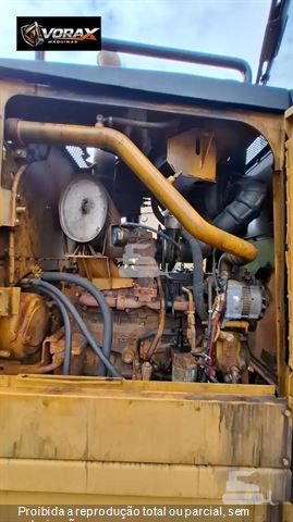 Motoniveladora Caterpillar 140M