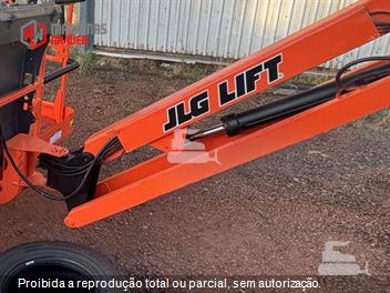 Plataforma Aérea (Elevatória) JLG 600 AJ