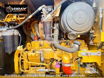 Motoniveladora Caterpillar 140K
