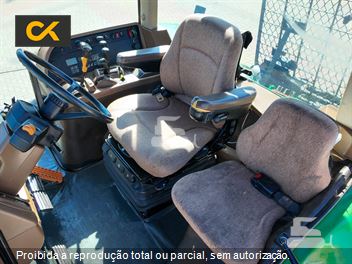 Trator Agrícola John Deere 7215J