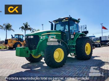 Trator Agrícola John Deere 7215J