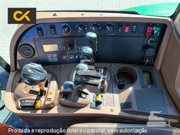 Trator Agrícola John Deere 7215J