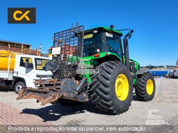 Trator Agrícola John Deere 7215J