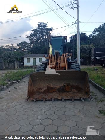 Pá Carregadeira Case 621D