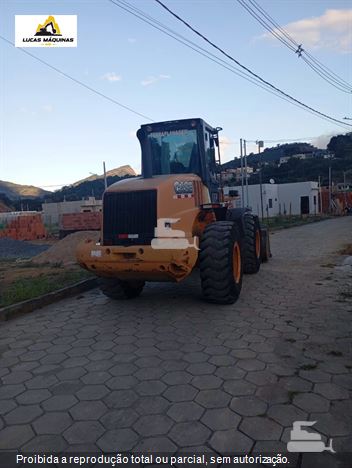 Pá Carregadeira Case 621D