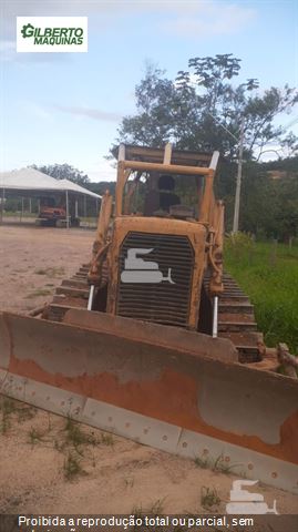 Trator de Esteira Caterpillar D4