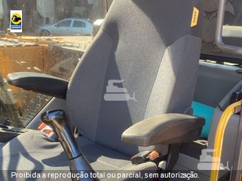 Escavadeira Volvo EC140DLM
