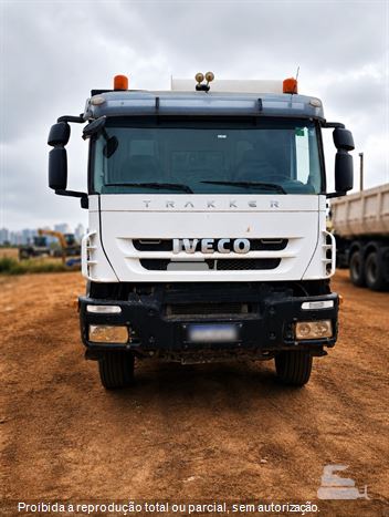 Caminhão Iveco TRAKKER 380-T42 6x4 2p (Diesel)