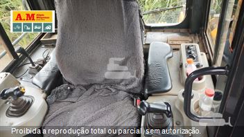 Trator de Esteira Komatsu D61-EX