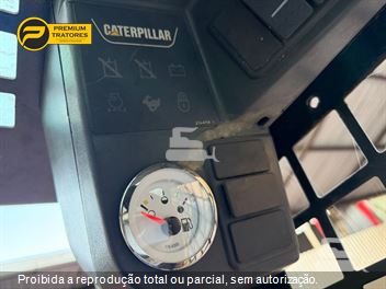 Mini-Carregadeira Caterpillar 216B