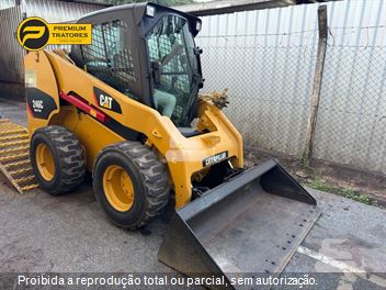 Mini-Carregadeira Caterpillar 246C