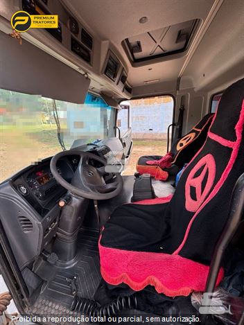 Caminhão Mercedes-Benz Axor 4144 K 6x4 2p (diesel)
