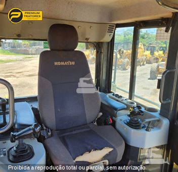 Trator de Esteira Komatsu D61-EX