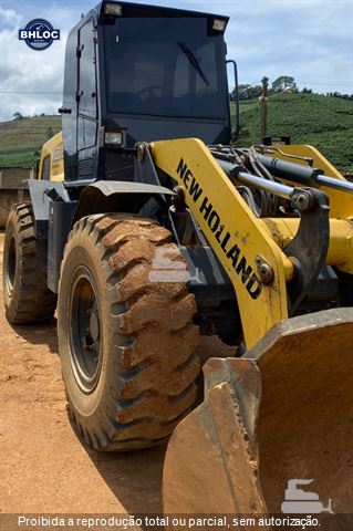 Pá Carregadeira New Holland 12D