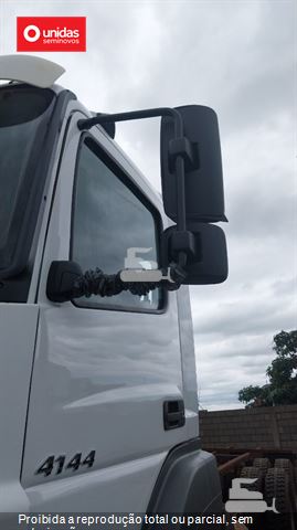 Caminhão Mercedes-Benz Axor 4144 K 6x4 2p (diesel)