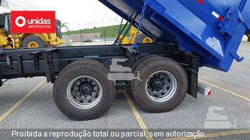 Caminhão Volkswagen 31-330 E Constellation 6x4 2p (Diesel)(E5)
