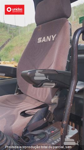 Escavadeira Sany SY135C
