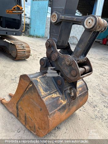 Escavadeira Volvo EC140DL