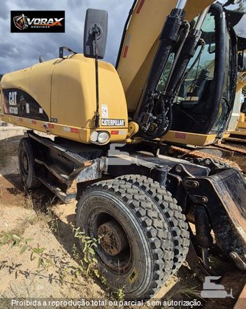 Escavadeira Caterpillar M318D