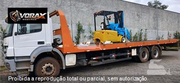 Caminhão Mercedes-Benz Axor 3131 6x4 2p (diesel)(E5)