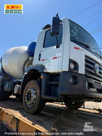 Caminhão Volkswagen 26-280 E Constellation 6x4 2p (diesel)(E5)