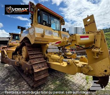 Trator de Esteira Caterpillar D8T