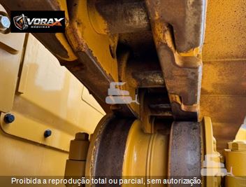 Trator de Esteira Caterpillar D8T