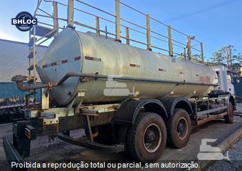 Caminhão Mercedes-Benz Axor 3131 6x4 2p (diesel)(E5)