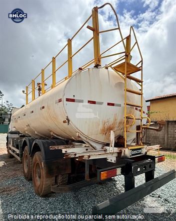 Caminhão Mercedes-Benz Axor 3131 6x4 2p (diesel)(E5)