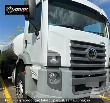 Caminhão Volkswagen 31-320 E Constellation 6x4 3-Eixos 2p (Diesel)