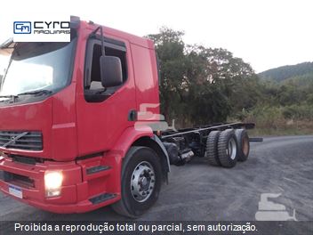 Caminhão Volvo VM 260 6X2 2p (diesel)