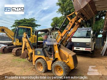 Mini-Retroescavadeira JCB 1CX