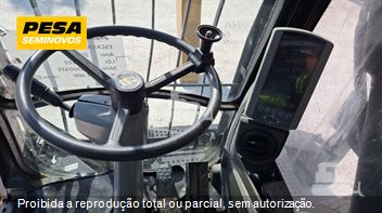 Escavadeira Caterpillar M322D