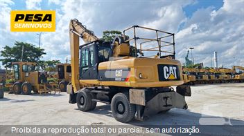 Escavadeira Caterpillar M322D