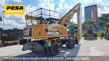 Escavadeira Caterpillar M322D
