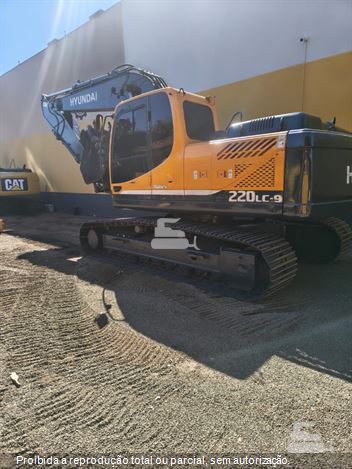 Escavadeira Hyundai R220LC-9