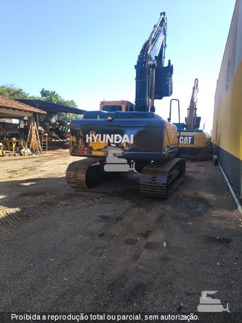 Escavadeira Hyundai R220LC-9