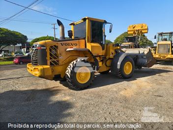 Pá Carregadeira Volvo L60F