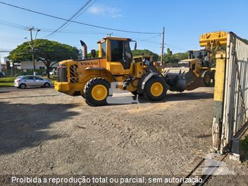 Pá Carregadeira Volvo L60F