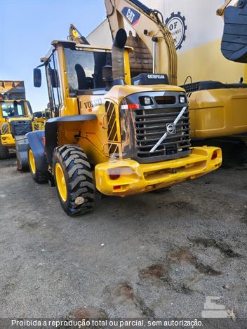 Pá Carregadeira Volvo L60F
