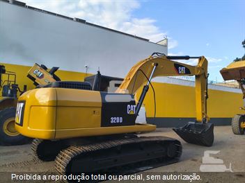 Escavadeira Caterpillar 320D2