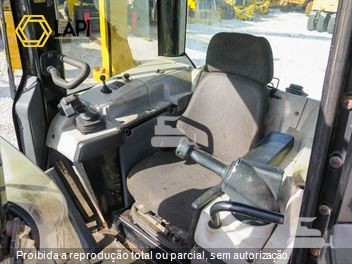 Trator de Esteira Caterpillar D6N XL