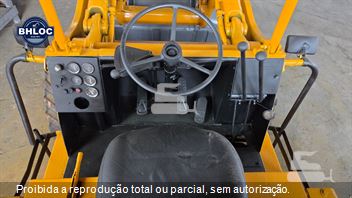 Pá Carregadeira Michigan 75III