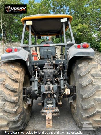 Trator Agrícola Valtra BH165